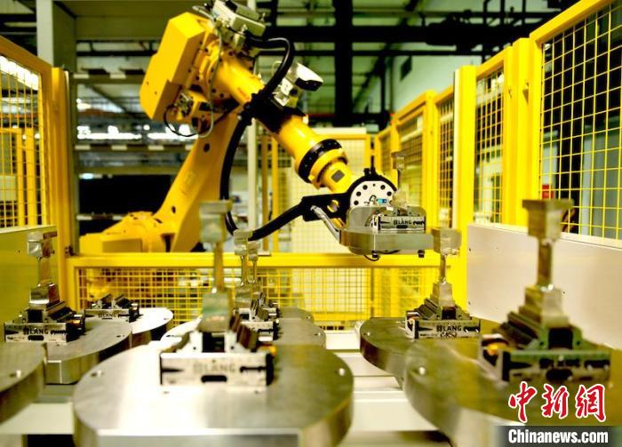 ���߻�е�˰����깤ҶƬ�������� ��